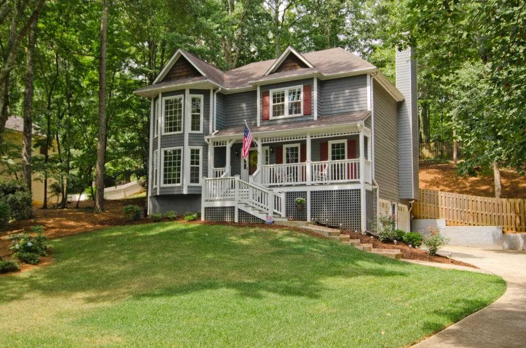 4 bedroom, 2,942 sq ft single family residence sold at 4191 Westchester Trace, Roswell, GA 30075