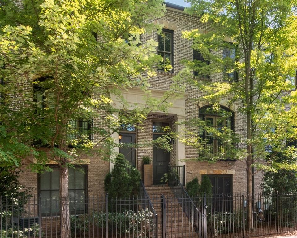 3 bedroom townhouse sold at 63 Honour Avenue 22, Atlanta, GA 30305