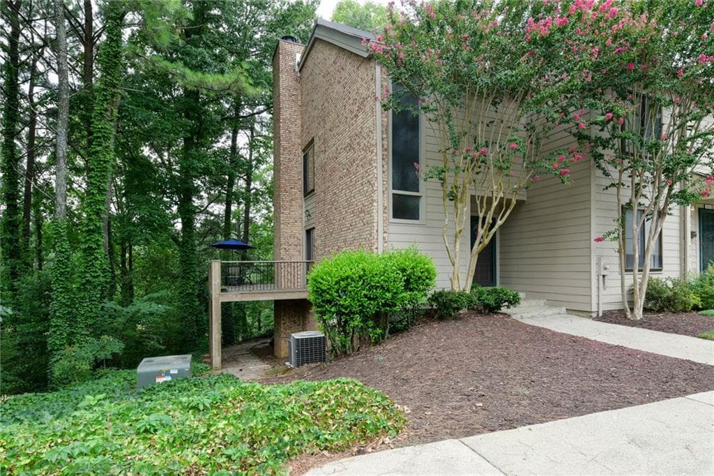 4 bedroom, 3,091 sq ft condominium sold at 3615 Stonewall Court 29, Atlanta, GA 30339
