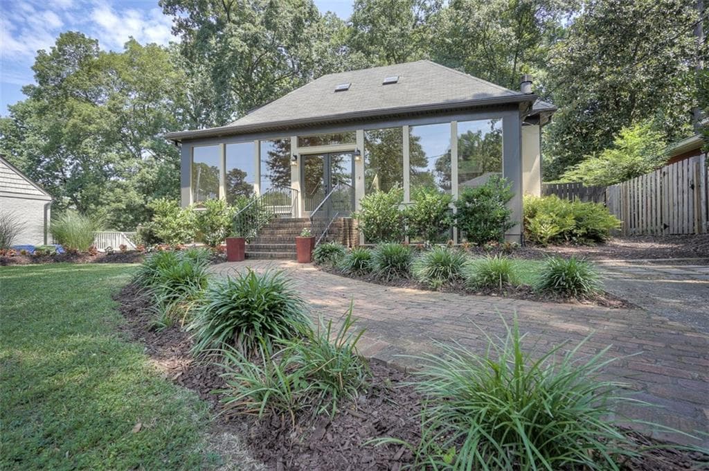 3 bedroom, 2,315 sq ft single family residence sold at 740 Hillpine Drive, Atlanta, GA 30306