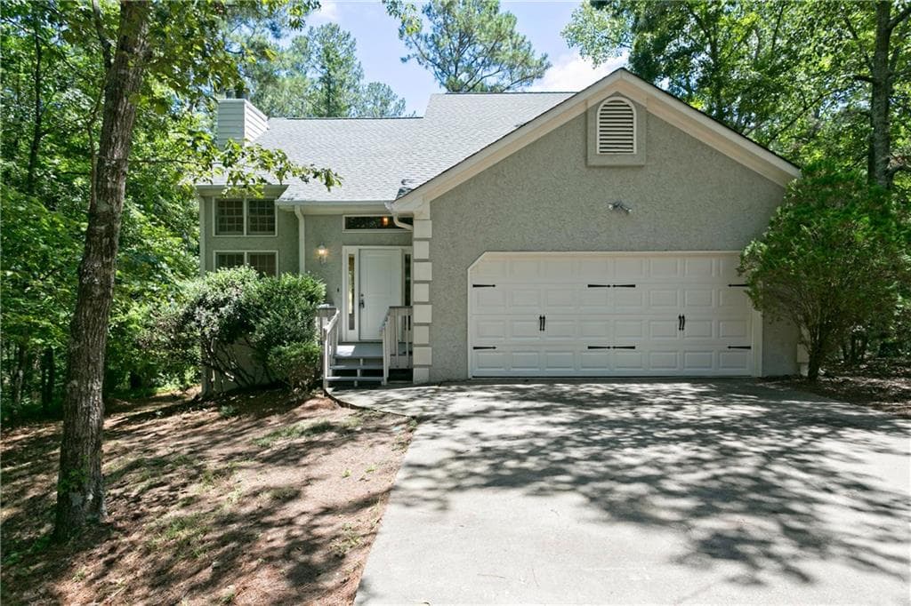 4070 N Shores Drive, Acworth, GA 30101 — most recent listing photo