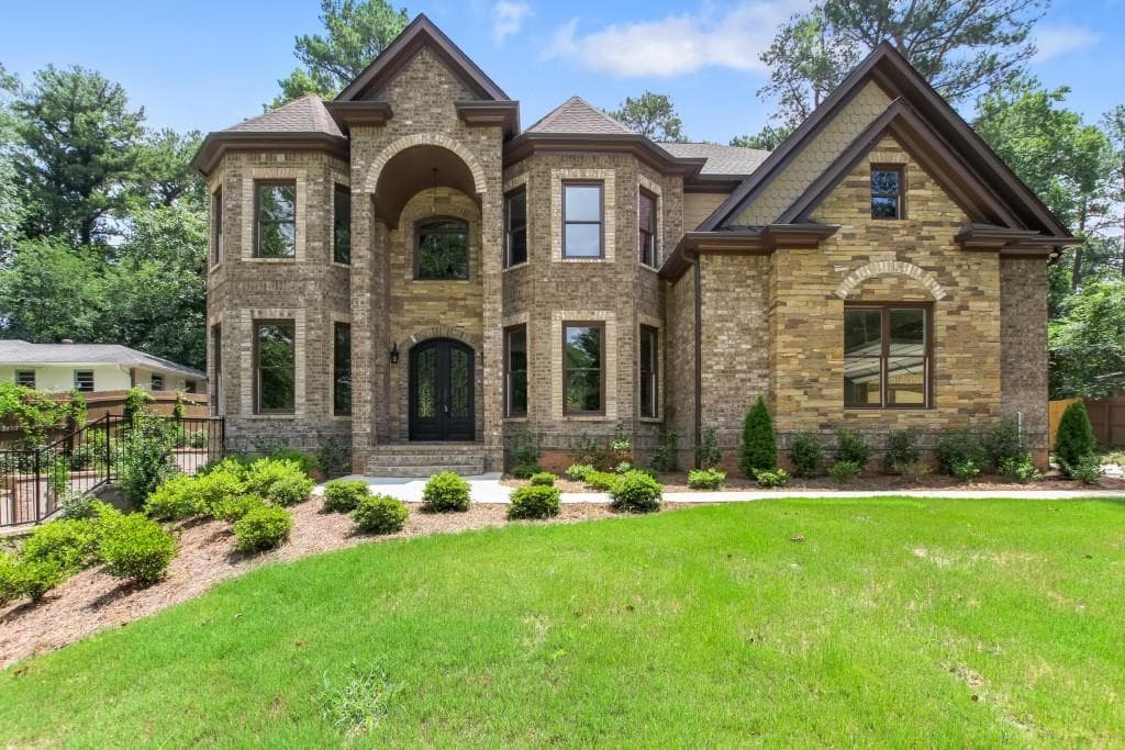 5 bedroom, 4,800 sq ft single family residence sold at 6049 Harleston Road, Atlanta, GA 30328