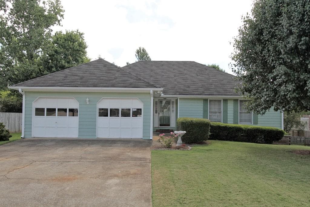 3 bedroom, 1,691 sq ft single family residence sold at 320 Kempton Court, Alpharetta, GA 30022