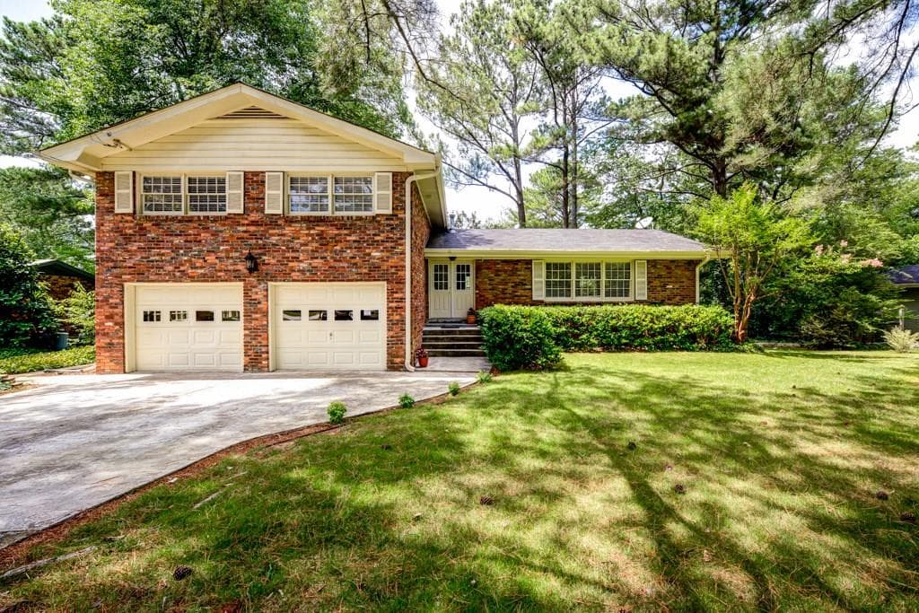 4 bedroom, 2,654 sq ft single family residence sold at 3886 Evans Road, Atlanta, GA 30340