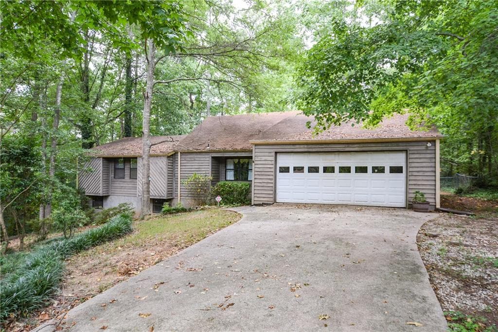 3076 Beaver Drive, Douglasville, GA 30135 — most recent listing photo