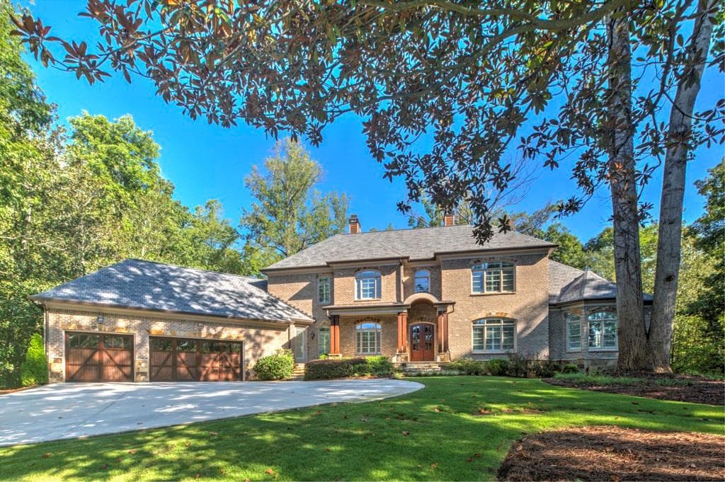 6 bedroom, 10,286 sq ft single family residence sold at 1110 Kingston Drive, Atlanta, GA 30342