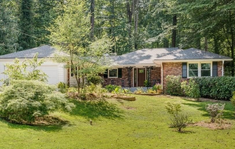 3 bedroom, 2,221 sq ft single family residence sold at 2091 Pine Forest Drive, Atlanta, GA 30345