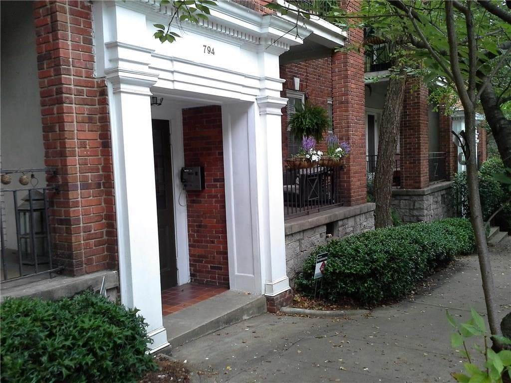 1 bedroom condominium sold at 794 Frederica Street 2, Atlanta, GA 30306