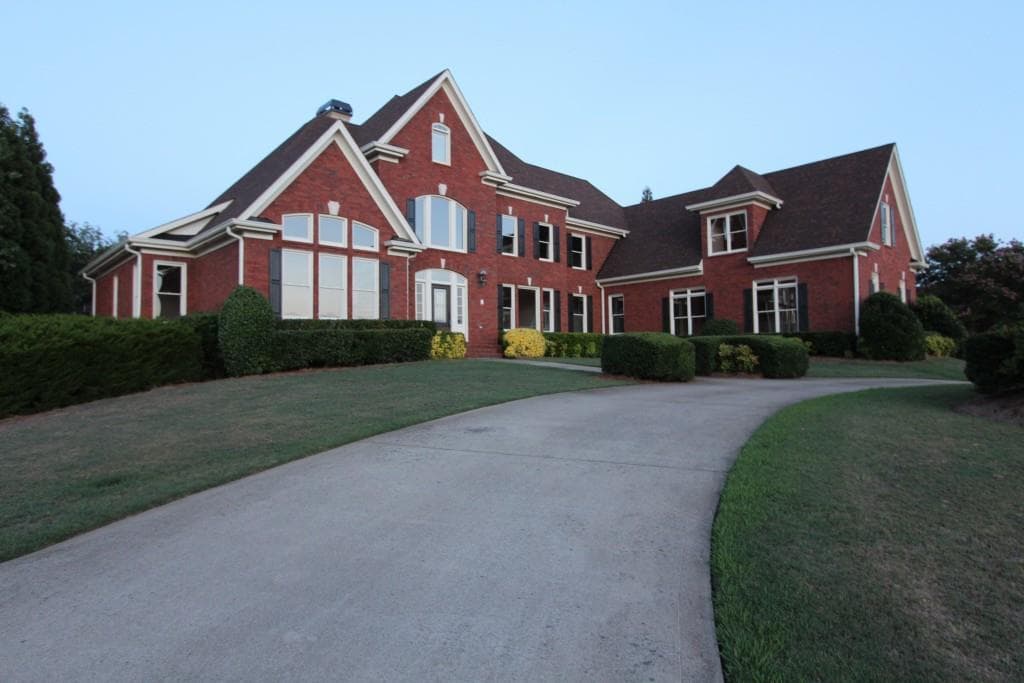 2805 Strathmore Drive, Cumming, GA 30041 — most recent listing photo