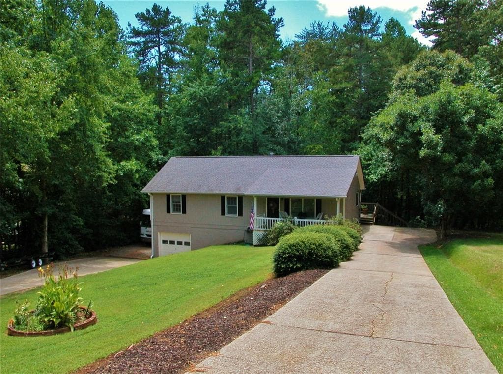 2938 Waterford Drive, Gainesville, GA 30504 — most recent listing photo