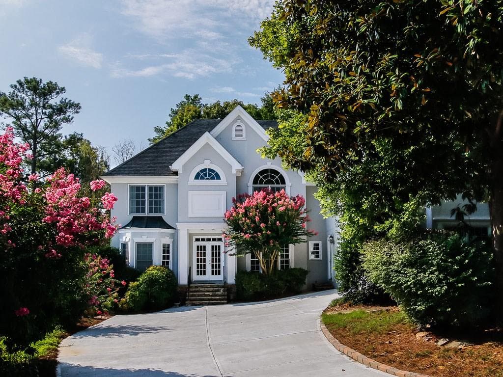 5 bedroom, 4,384 sq ft single family residence sold at 3331 Mallard Lake Place, Alpharetta, GA 30022