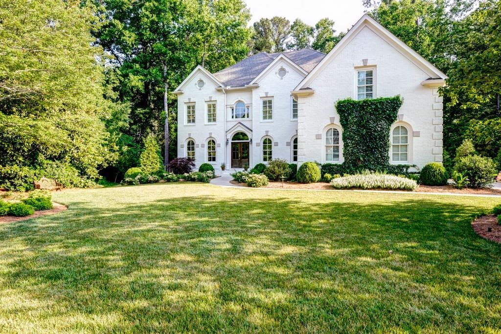 5095 Haven Court, Sandy Springs, GA 30342 — most recent listing photo