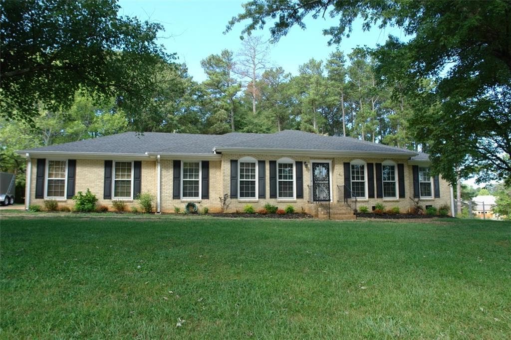 2569 Bryan Circle, Marietta, GA 30062 — most recent listing photo