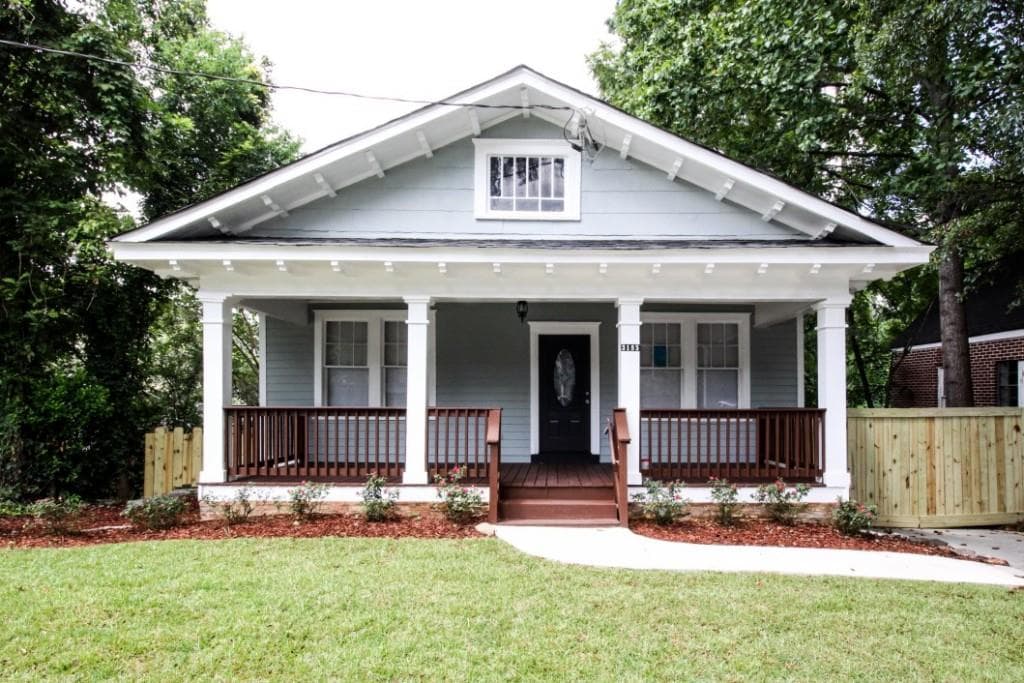 5 bedroom single family residence sold at 3185 Dogwood Drive, Hapeville, GA 30354