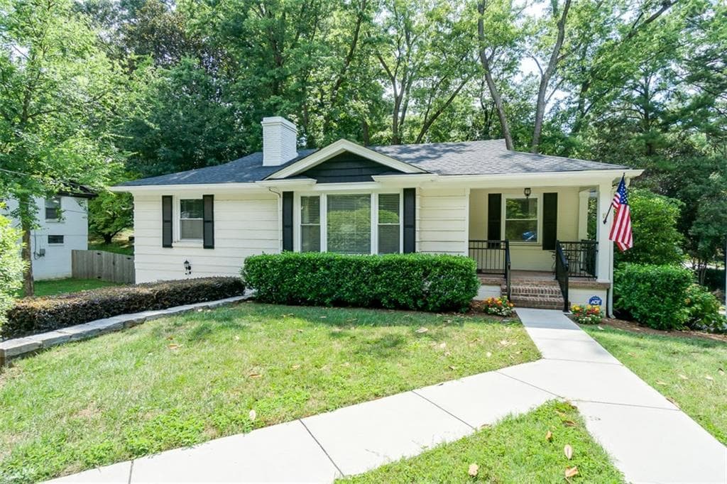 3 bedroom, 1,924 sq ft single family residence sold at 1830 Fernwood Road, Atlanta, GA 30318