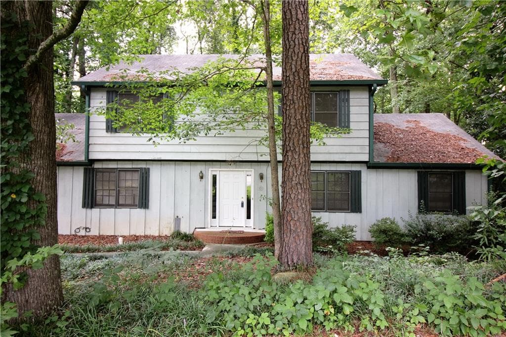 5 bedroom single family residence sold at 2328 Horseshoe Bend Road, Marietta, GA 30064