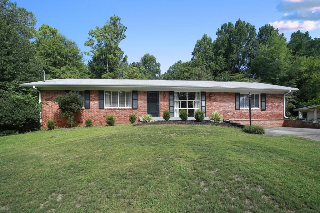 4 bedroom, 1,971 sq ft single family residence sold at 436 Windsor Drive, Marietta, GA 30064