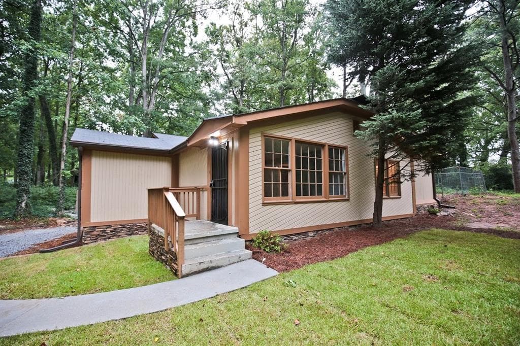 2491 Stone Road, East Point, GA 30344 — most recent listing photo