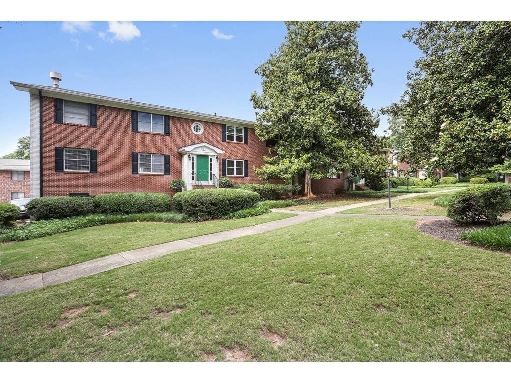 4282 Roswell Road J2, Atlanta, GA 30342 — most recent listing photo