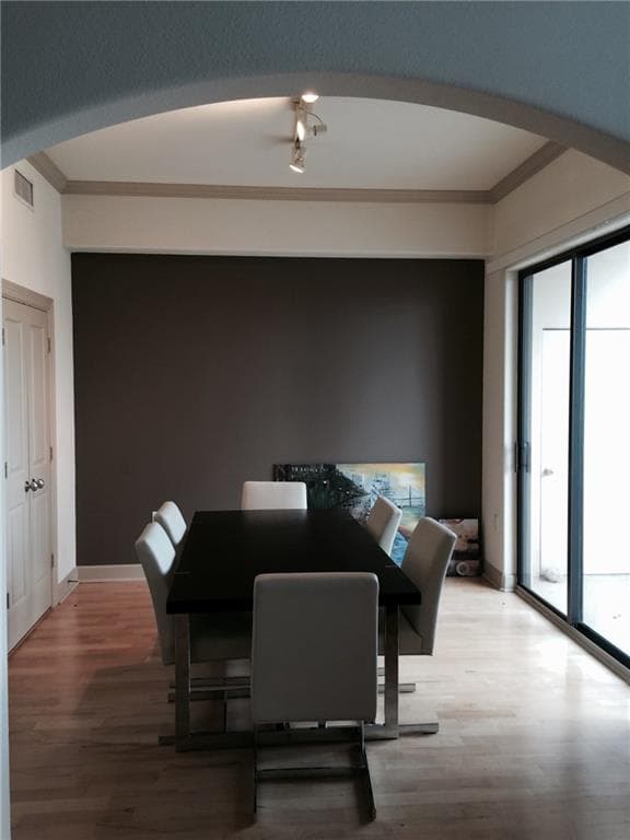 2 bedroom, 1,764 sq ft condominium sold at 3445 Stratford Road 2805, Atlanta, GA 30326