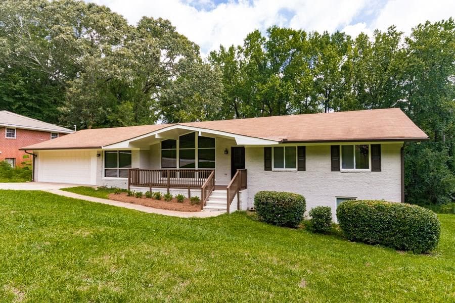 5 bedroom, 2,646 sq ft single family residence sold at 1890 Montvallo Terrace, Atlanta, GA 30316