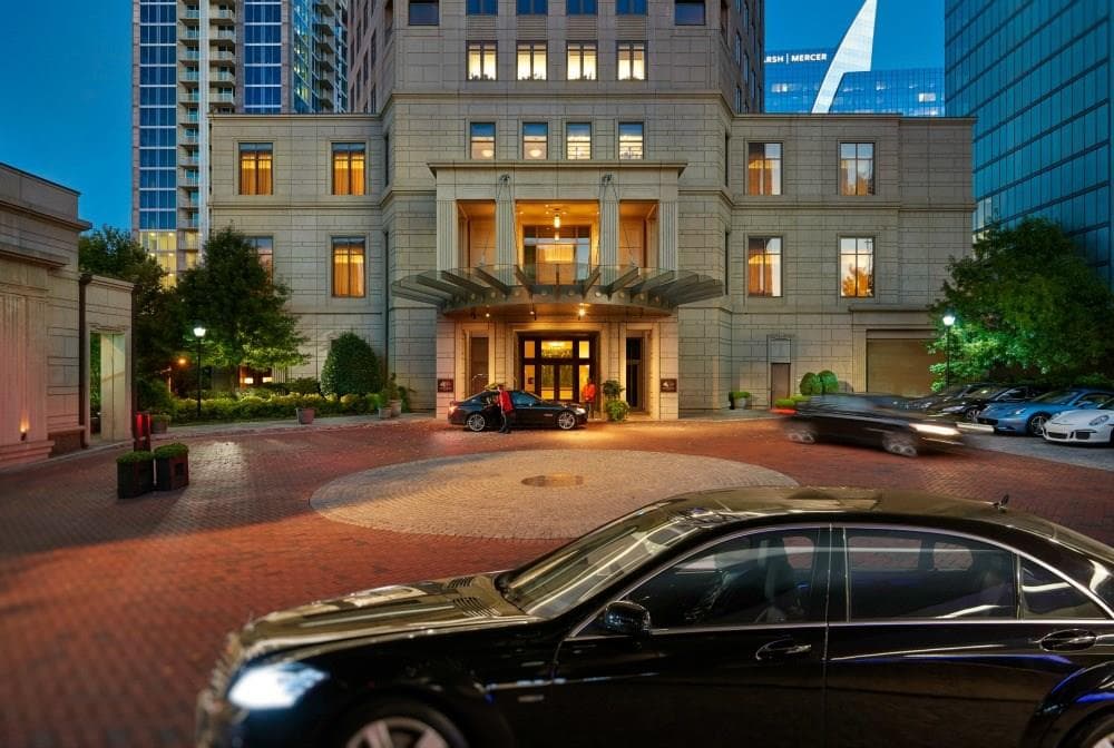 4 bedroom, 5,157 sq ft condominium sold at 3376 Peachtree Road 49, Atlanta, GA 30326