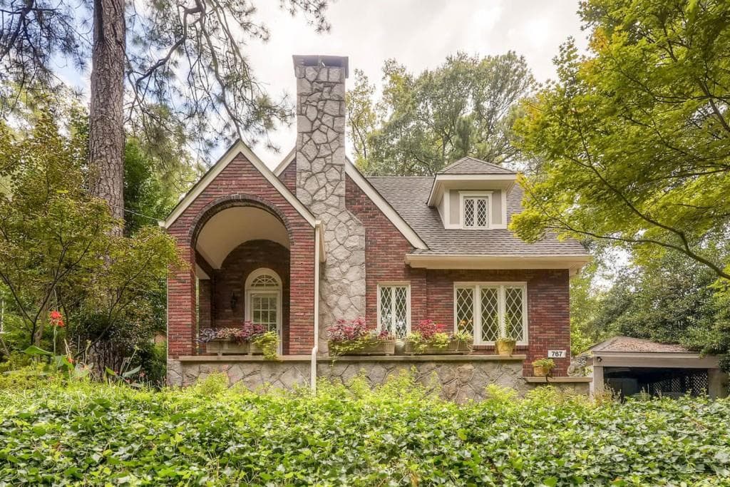 3 bedroom, 1,910 sq ft single family residence sold at 767 Brookridge Drive, Atlanta, GA 30306