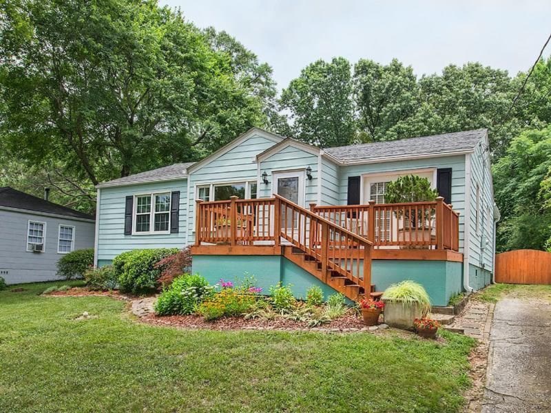 3 bedroom, 1,693 sq ft single family residence sold at 1094 Country Lane, Atlanta, GA 30324