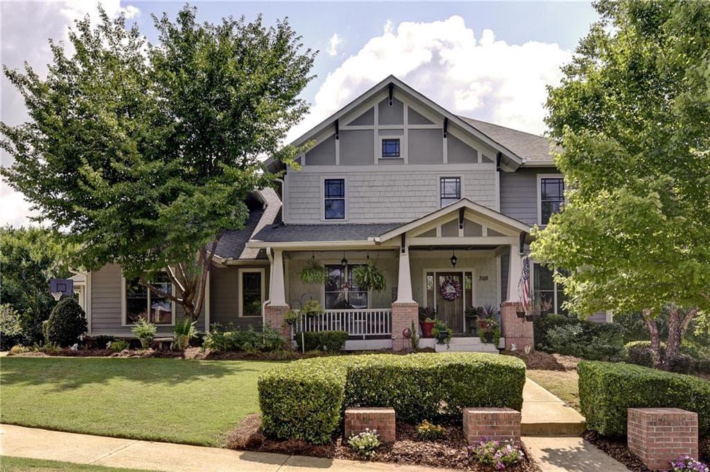 6 bedroom, 5,698 sq ft single family residence sold at 305 Arlington Circle, Canton, GA 30114