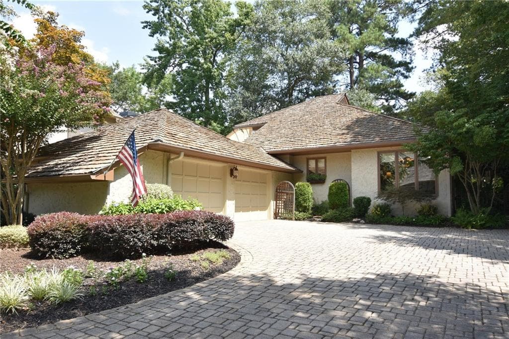 2650 Links End, Roswell, GA 30076 — most recent listing photo