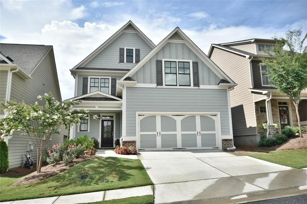 3 bedroom, 2,268 sq ft single family residence sold at 8435 Village School Drive, Cumming, GA 30041