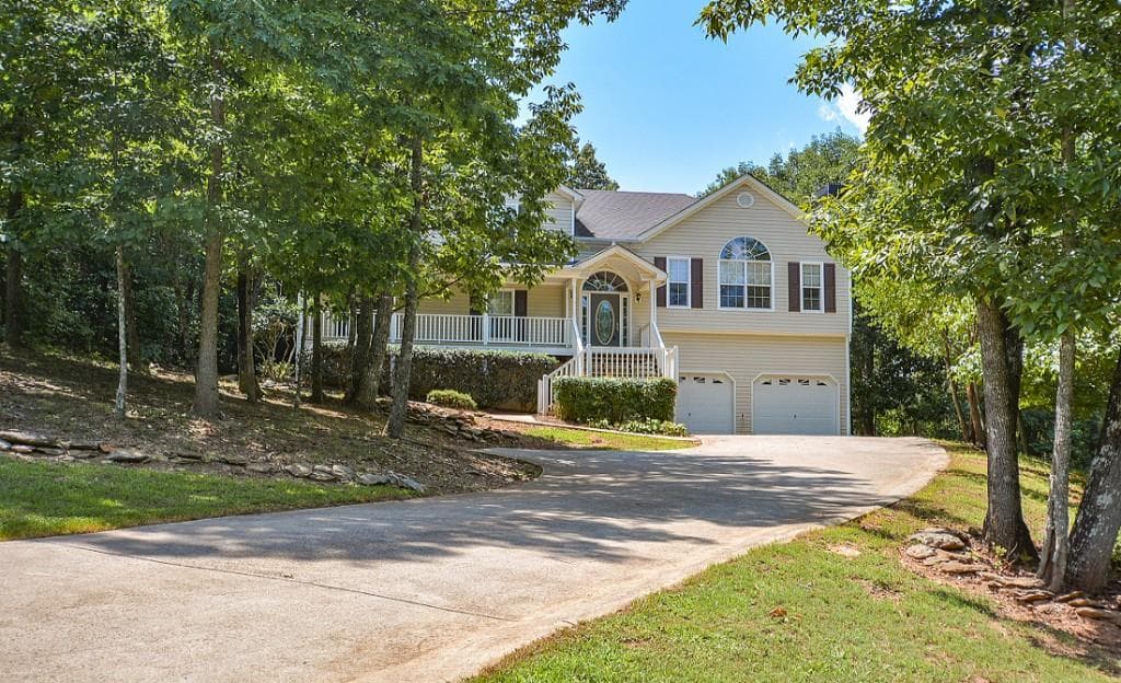 4 bedroom, 2,348 sq ft single family residence sold at 314 Philadelphia Drive, Jasper, GA 30143