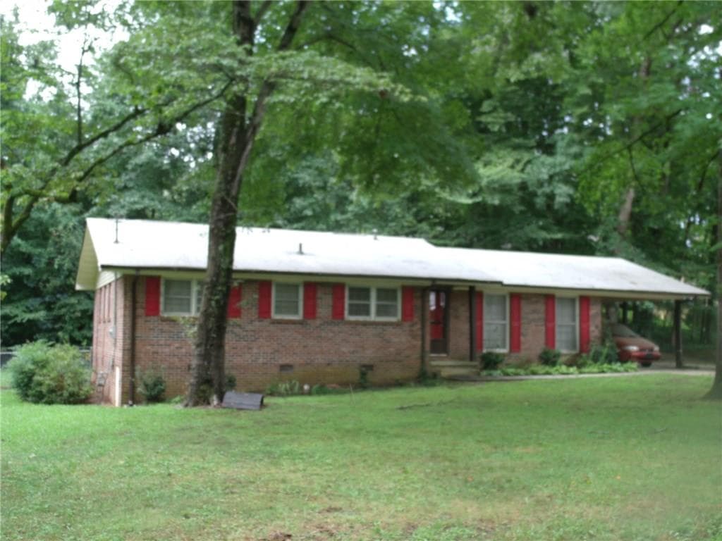 4 bedroom single family residence sold at 327 Pebble Creek Drive, Toccoa, GA 30577