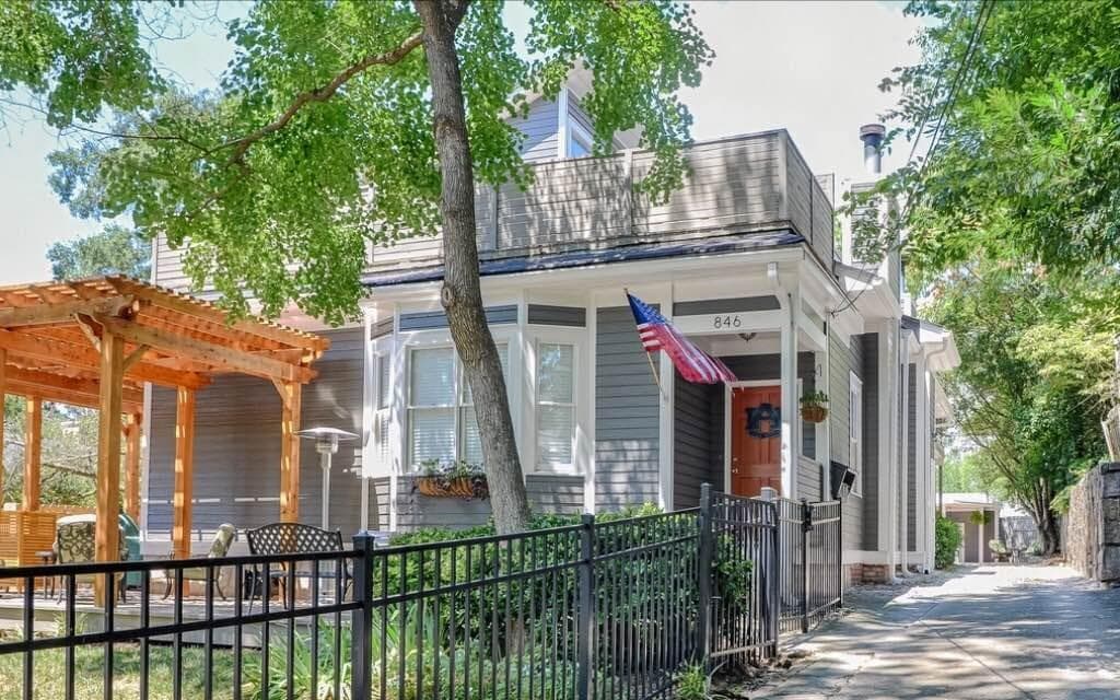 2 bedroom, 1,473 sq ft condominium sold at 846 Saint Charles Avenue A, Atlanta, GA 30306