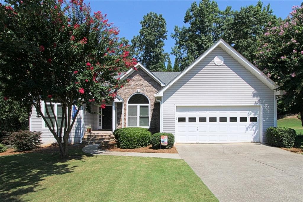 515 Tartan Circle, Suwanee, GA 30024 — most recent listing photo