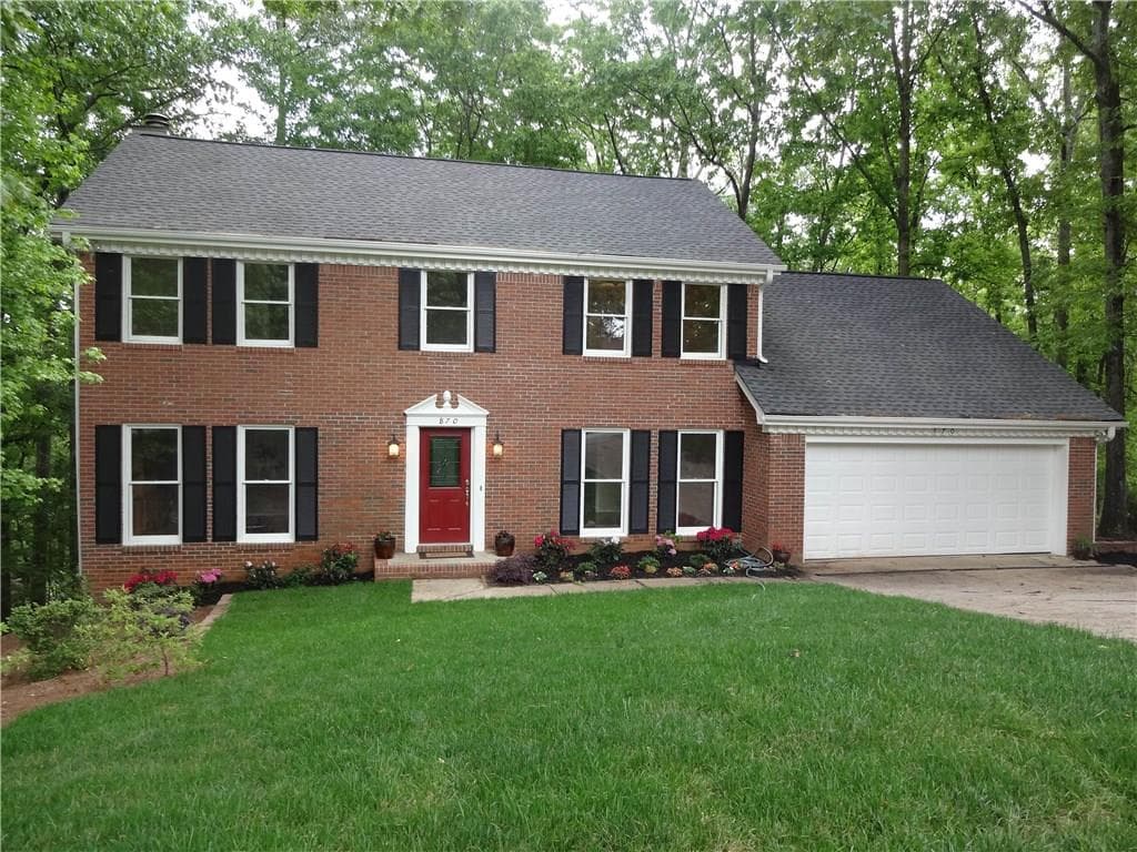 5 bedroom single family residence sold at 870 Greenvine Trace, Roswell, GA 30076