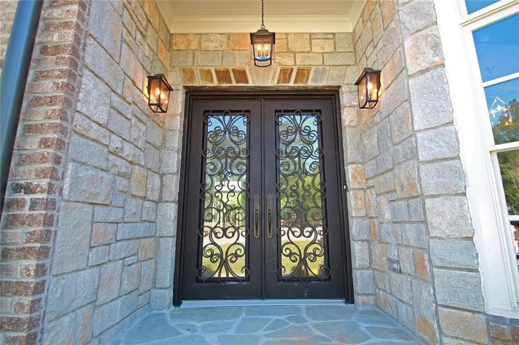 440 Blake Road, Alpharetta, GA 30022 — most recent listing photo
