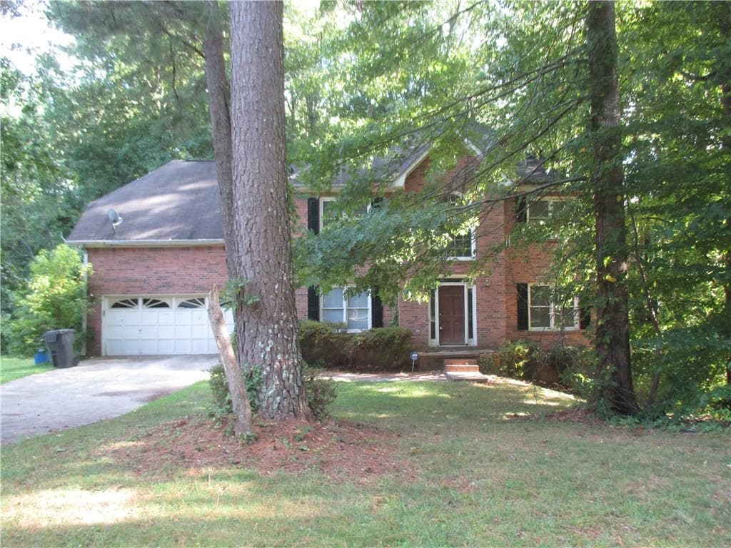 3 bedroom, 2,398 sq ft single family residence sold at 2976 Whisperwood Trail, East Point, GA 30344