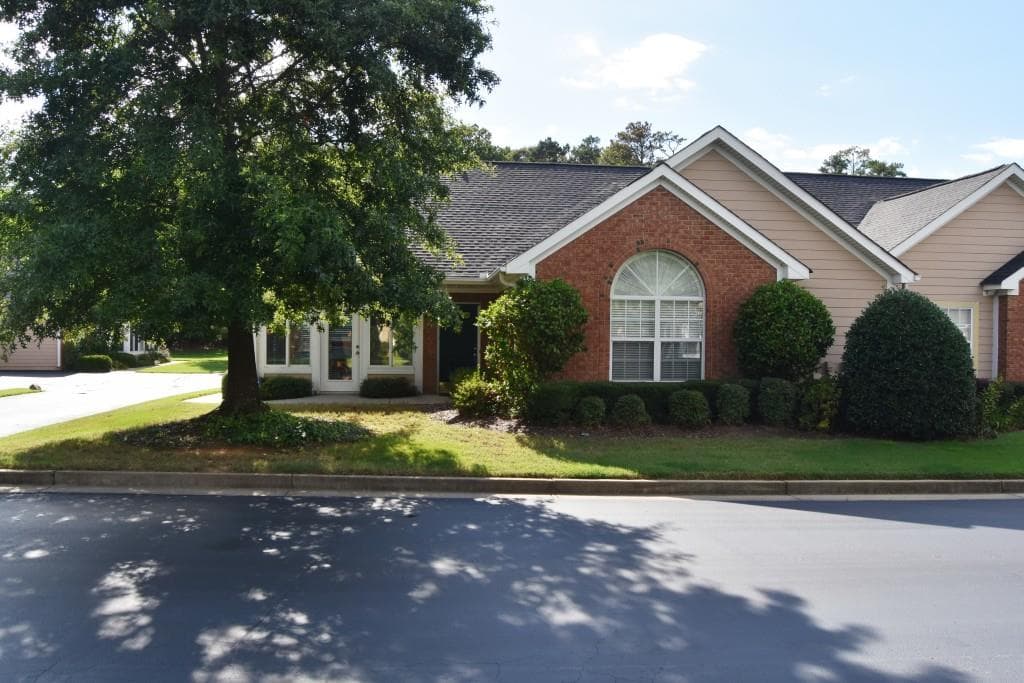 2 bedroom, 1,350 sq ft condominium sold at 2102 Windrush Lane, Alpharetta, GA 30004