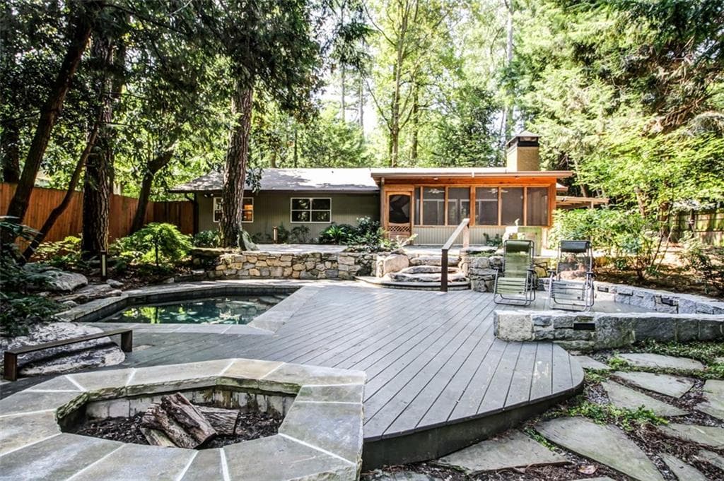 3 bedroom, 1,812 sq ft single family residence sold at 1811 E Clifton Road, Atlanta, GA 30307