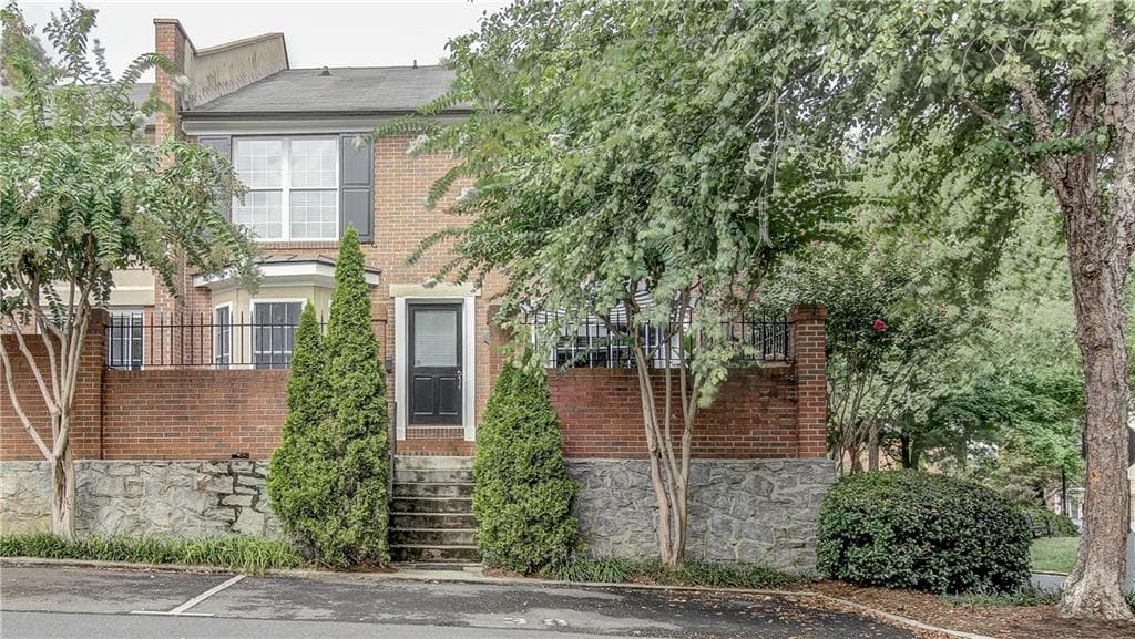 3 bedroom, 1,800 sq ft townhouse sold at 1634 Ponce De Leon Avenue 309, Atlanta, GA 30307