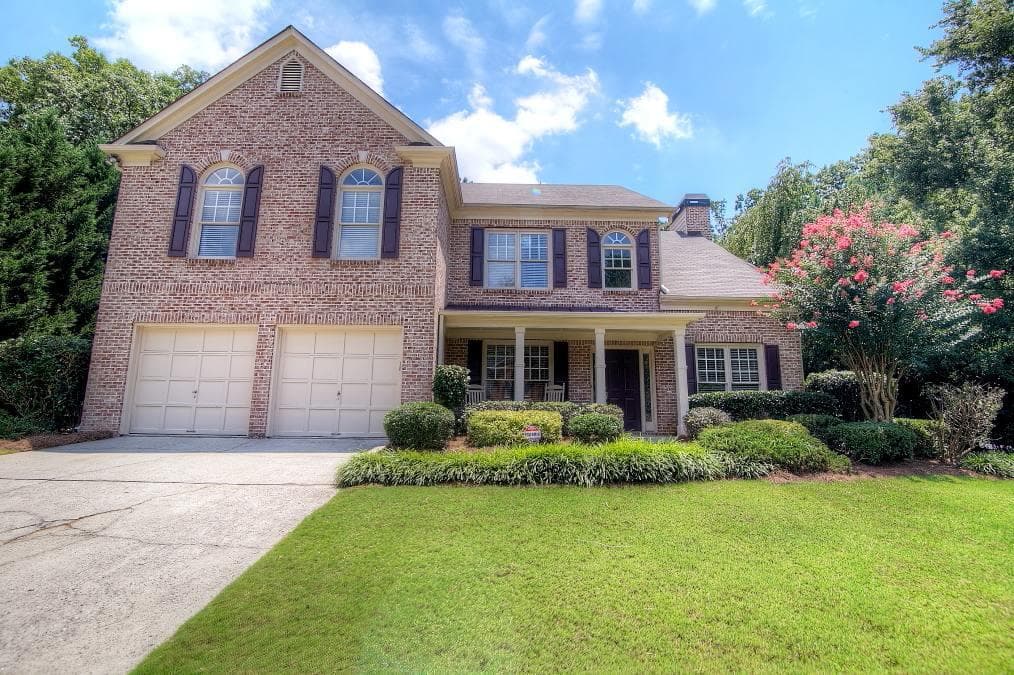 4 bedroom, 2,595 sq ft single family residence sold at 15 Fieldstone Way, Alpharetta, GA 30005