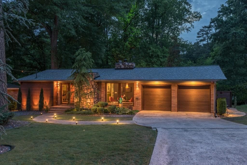 1686 Dunwoody Place, Brookhaven, GA 30324 — most recent listing photo