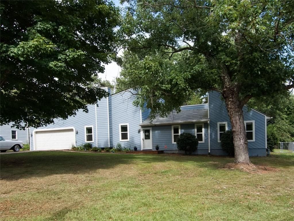 136 Pioneer Drive, Woodstock, GA 30188 — most recent listing photo