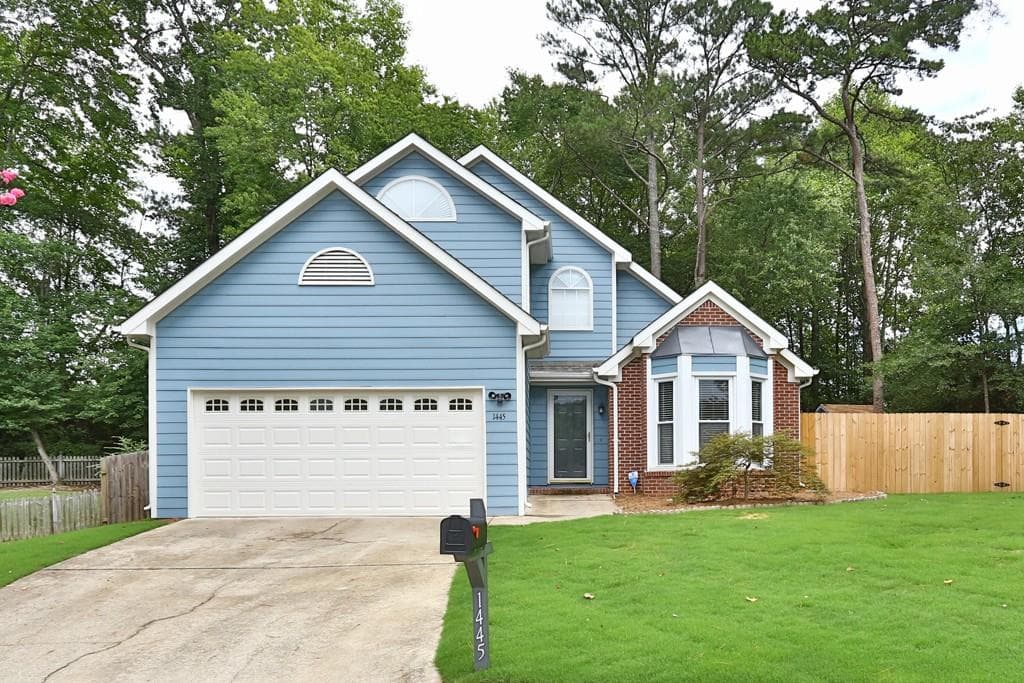 3 bedroom, 1,726 sq ft single family residence sold at 1445 Millstone Drive, Alpharetta, GA 30004