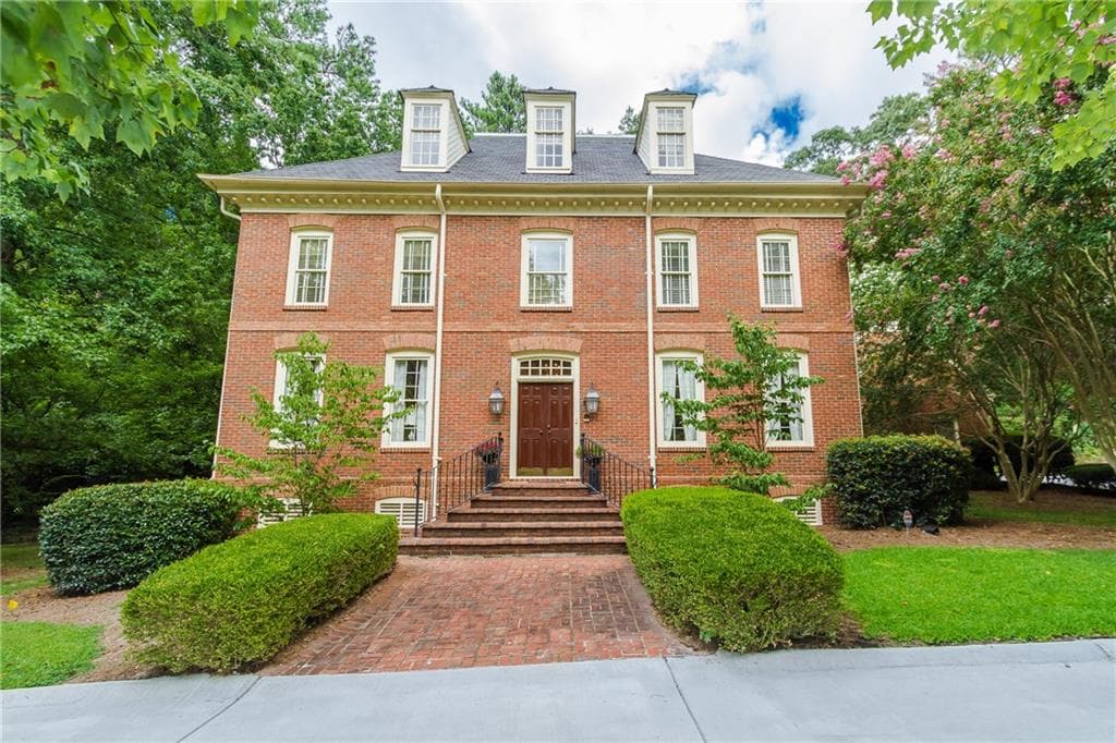4 bedroom, 6,141 sq ft single family residence sold at 1401 Garmon Ferry Road, Atlanta, GA 30327