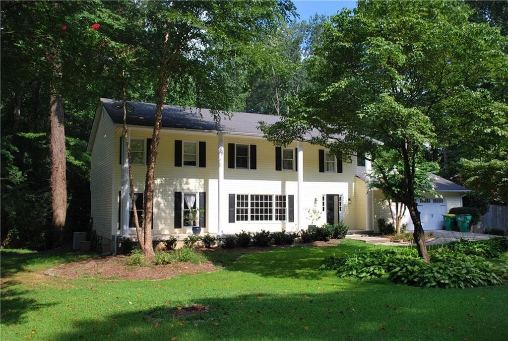 670 Creekwood Trail, Marietta, GA 30068 — most recent listing photo