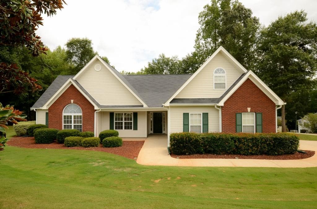37 Kendall Court, Braselton, GA 30517 — most recent listing photo