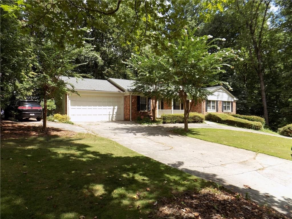 80 Maryeanna Drive, Sandy Springs, GA 30342 — most recent listing photo