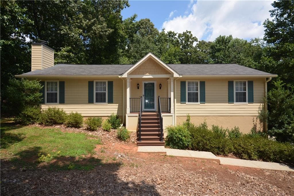 4525 S Landing Drive, Marietta, GA 30066 — most recent listing photo